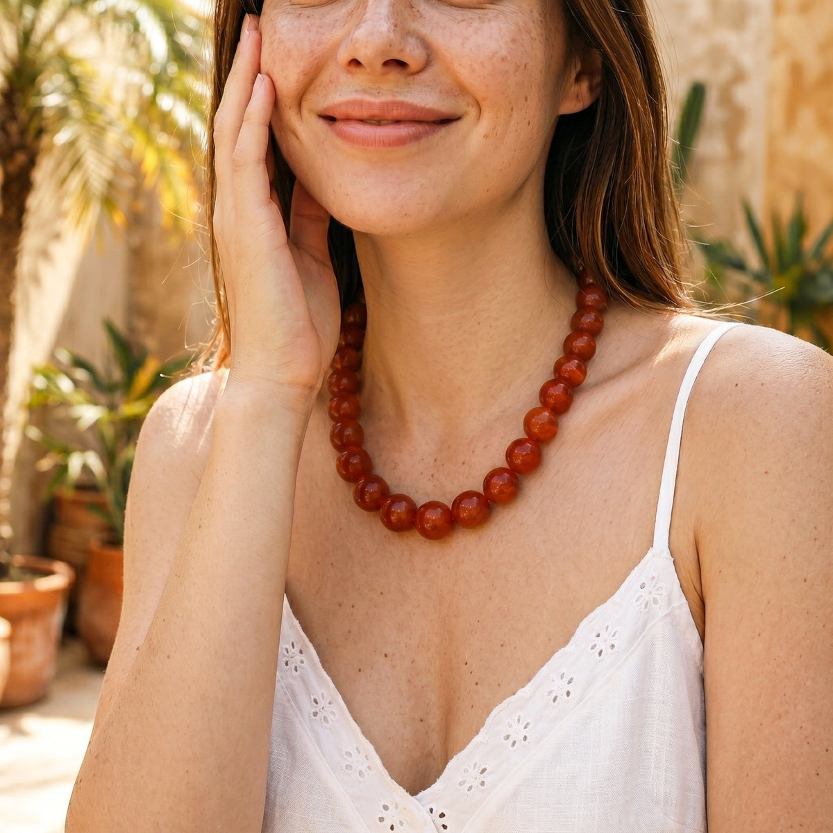 Collier épais à perles rouges