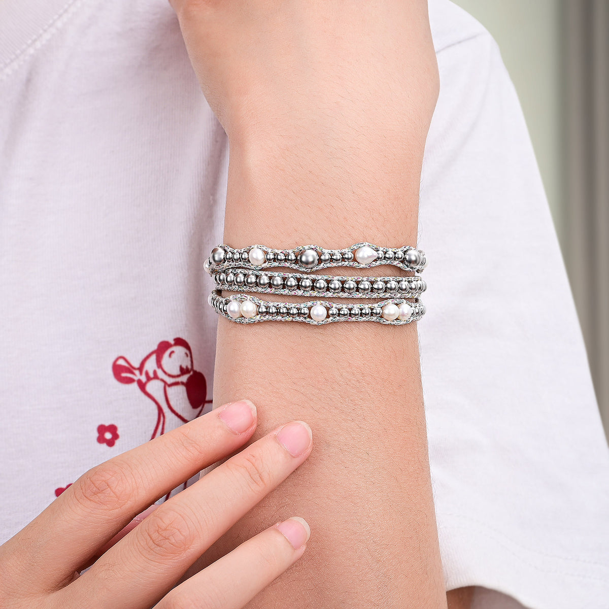 Bracelet enveloppant de protection en perle éclatante