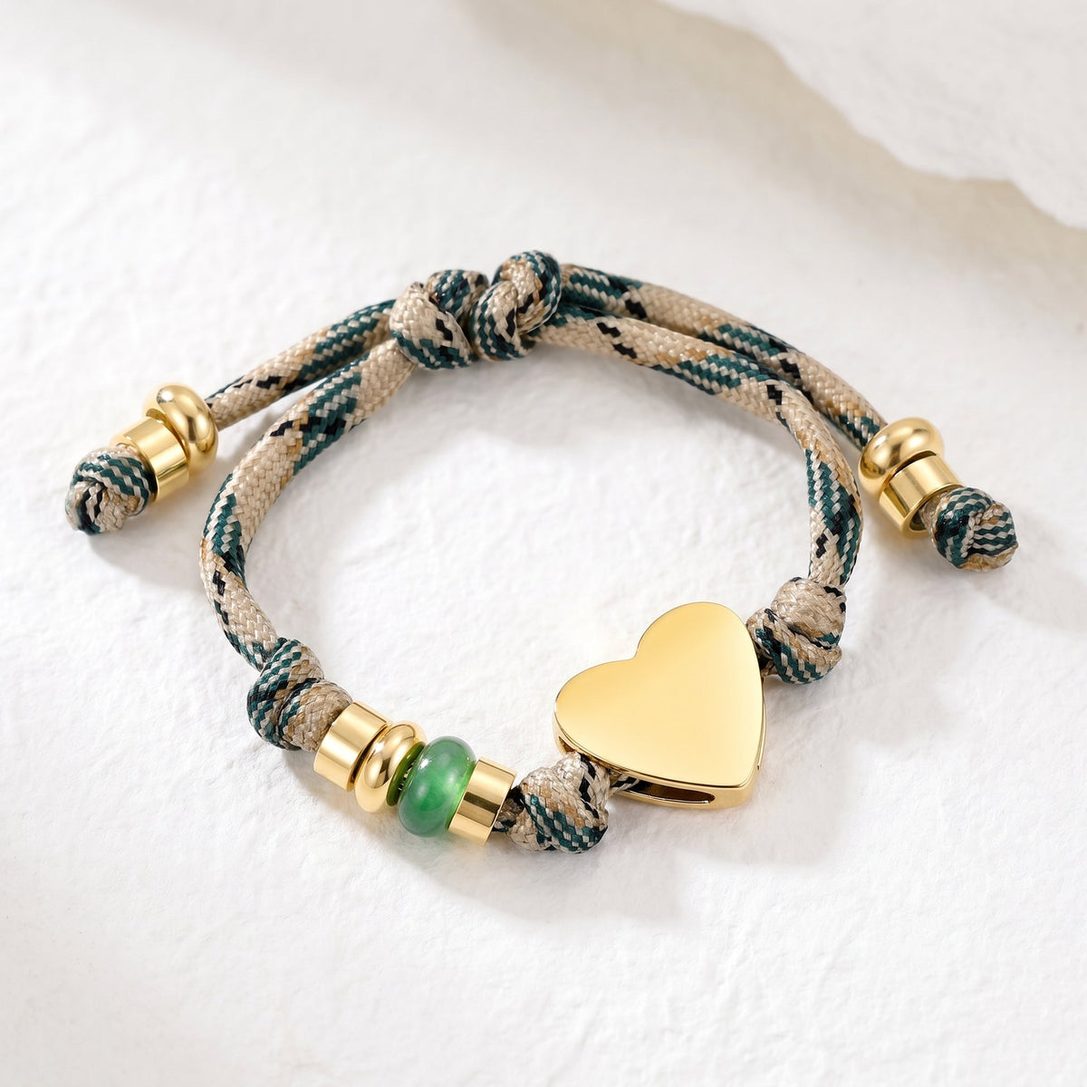 Bracelet en corde « nœud d’amour »