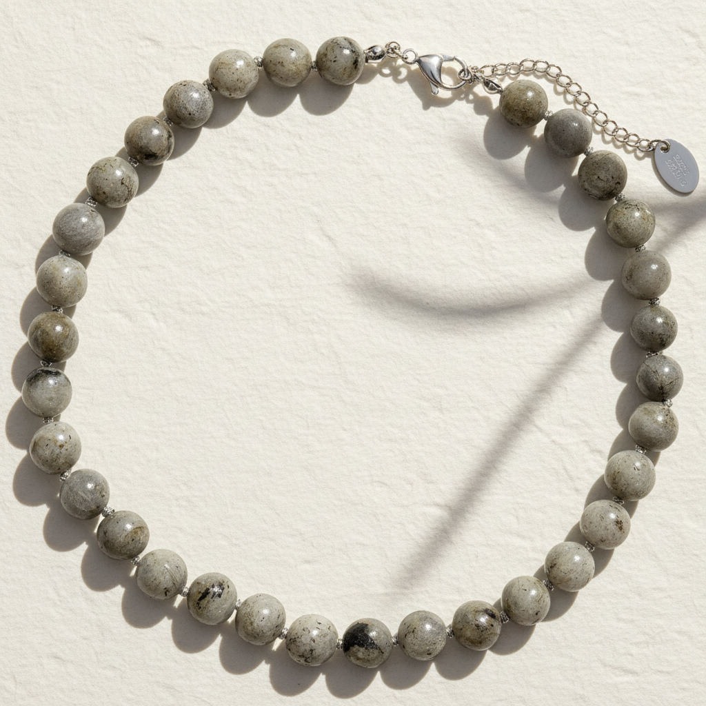 Collier ras-du-cou en labradorite mystique
