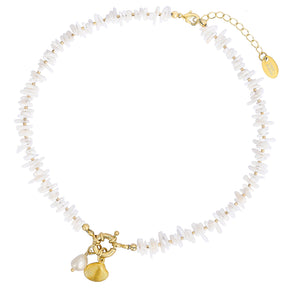 Collier de perles de coquillage côtier