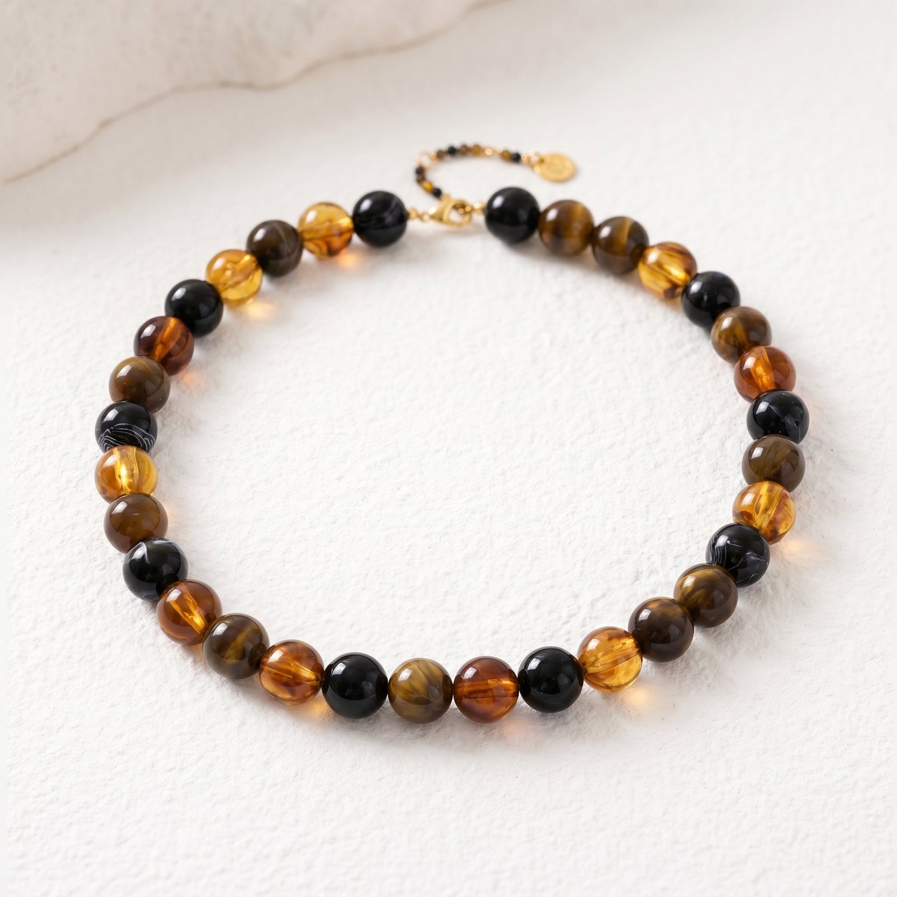 Collier épais en perles marron
