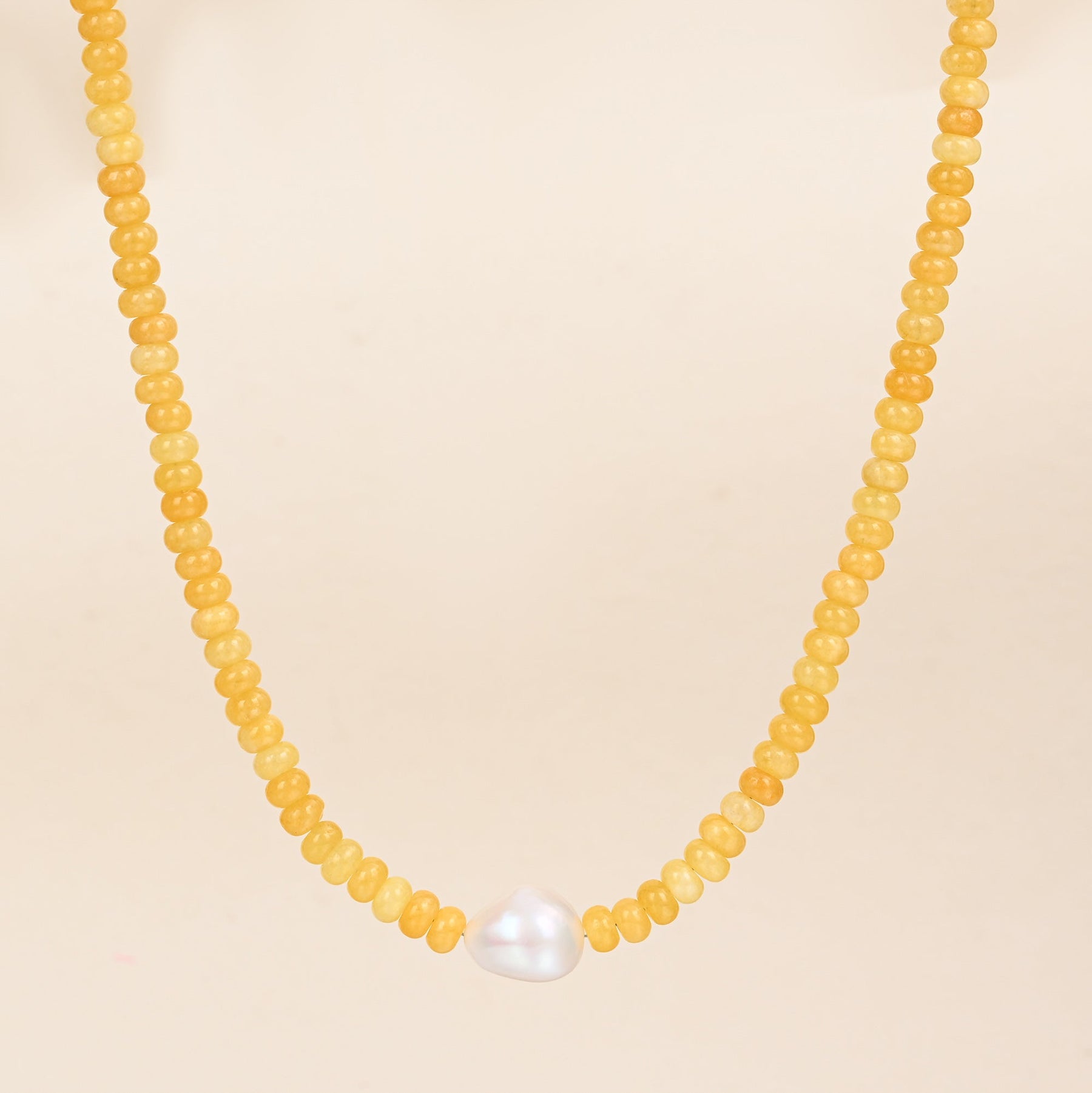 Collier de perles en citrine dorée