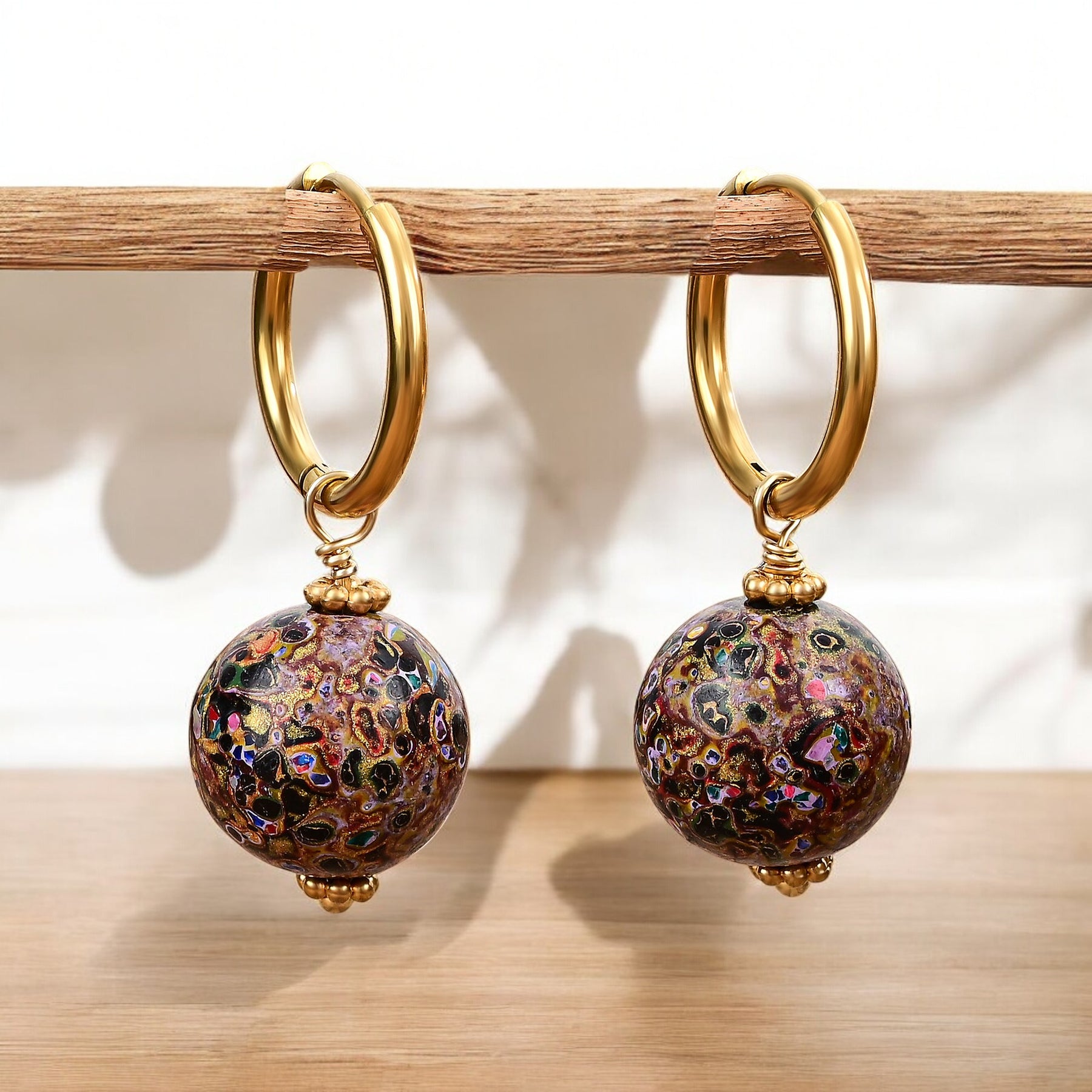 Boucles d'oreilles créoles Cosmic Bloom Speckle Orb