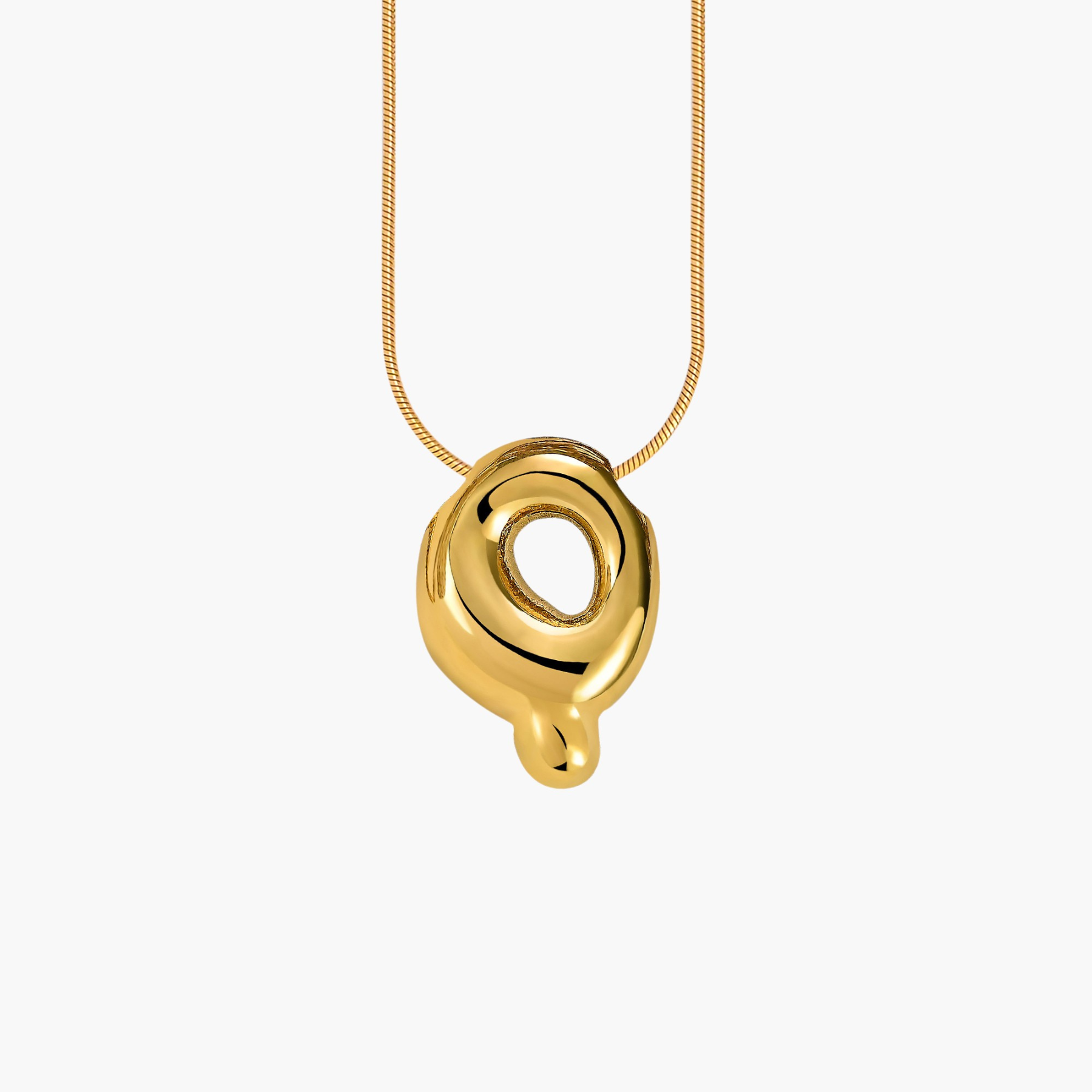 Collier avec initiales en forme de bulle dorée