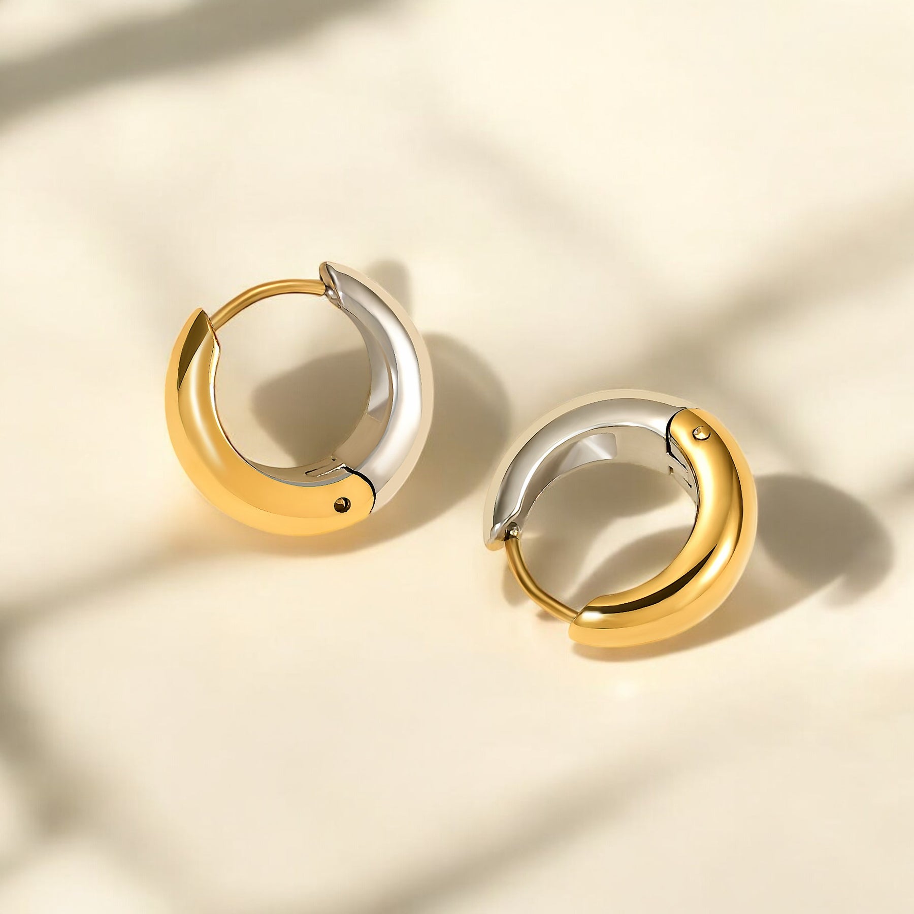 Boucles d'oreilles en forme de cerceau Lunar Glow
