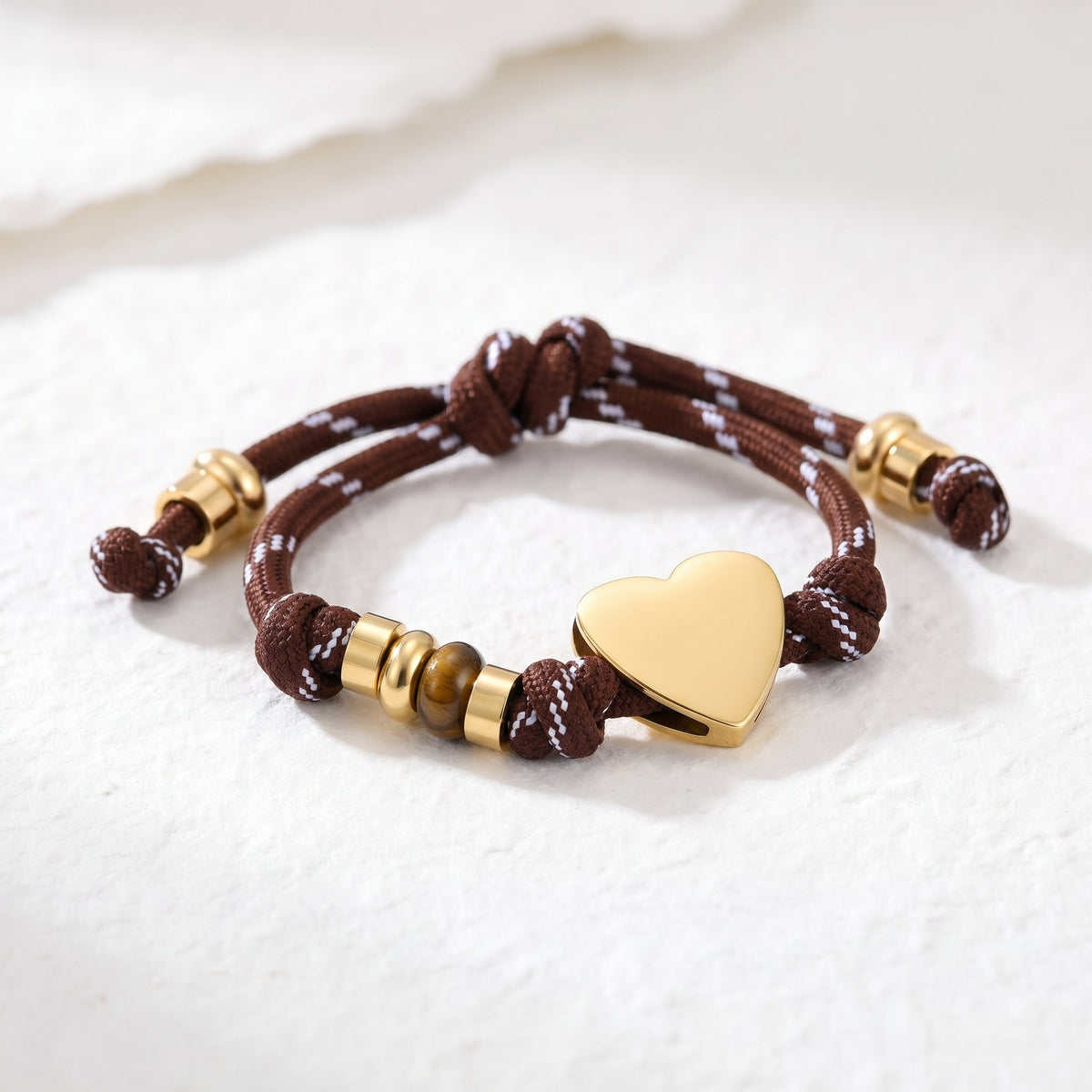 Bracelet en corde « nœud d’amour »