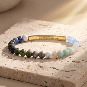 Bracelets en pierre à message secret