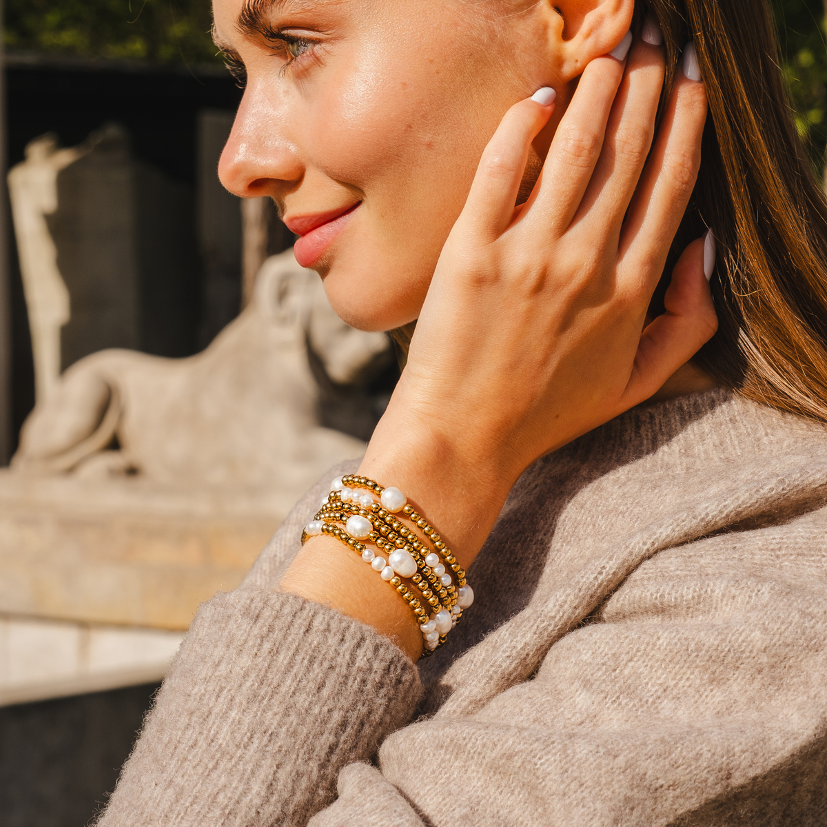 Ensemble de bracelets en perles d'eau douce dorées