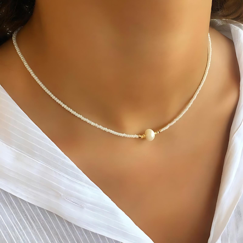 Collier de perles sereines