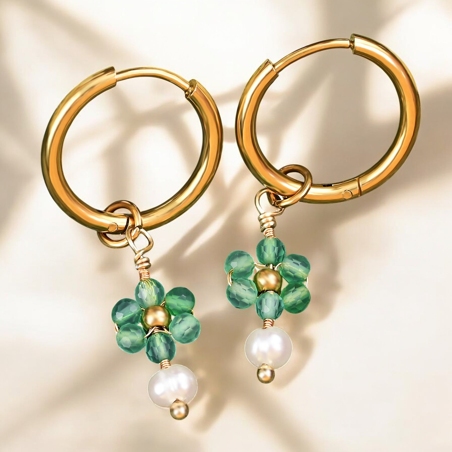 Boucles d'oreilles créoles Green Blossom Pearl