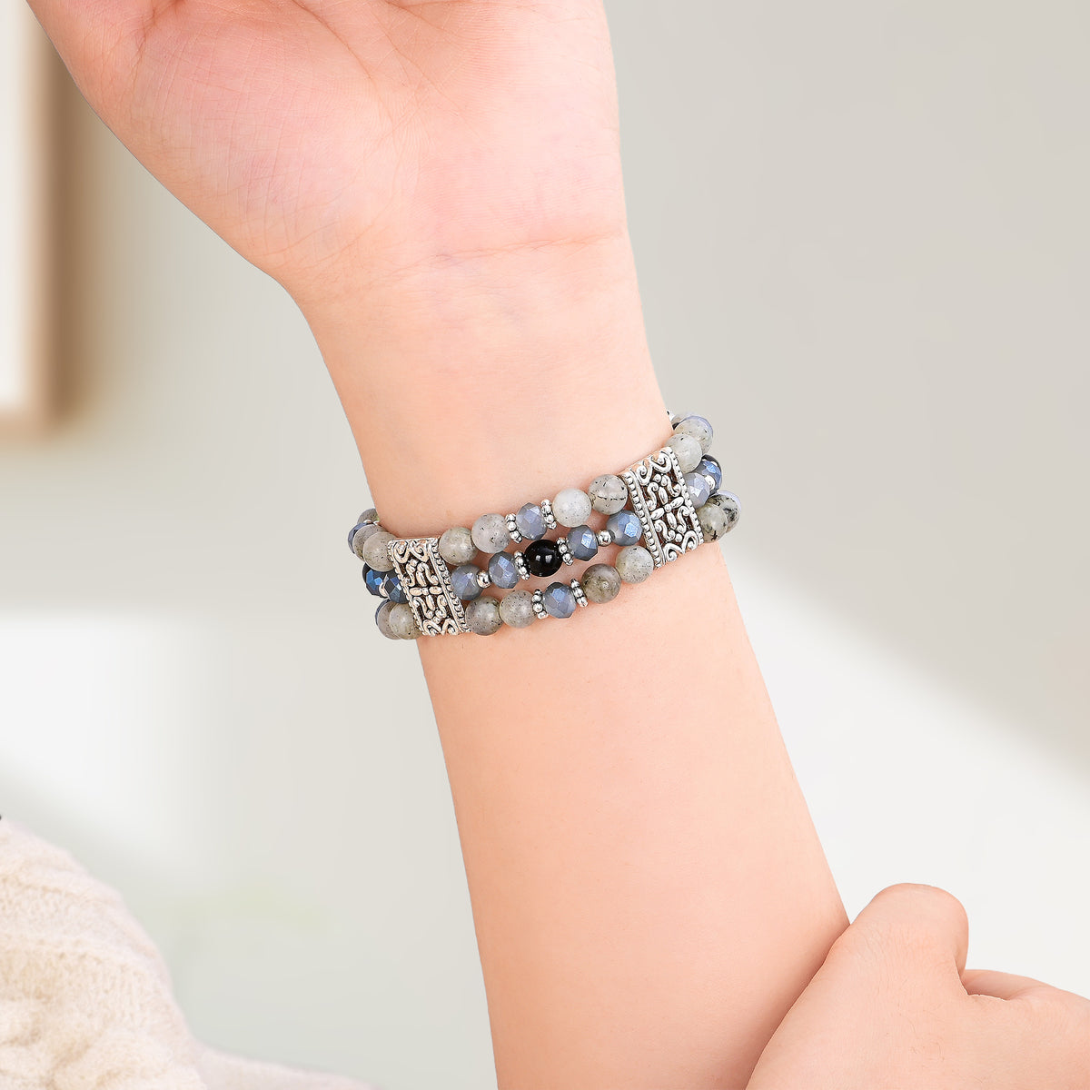 Bracelet extensible artisanal en labradorite indigo pour Apple Watch