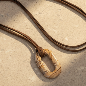 Collier Sérénité Pierre Image en Daim