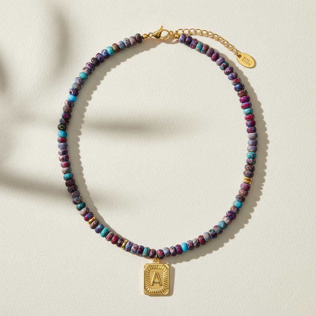 Collier lettre en jaspe impérial bleu