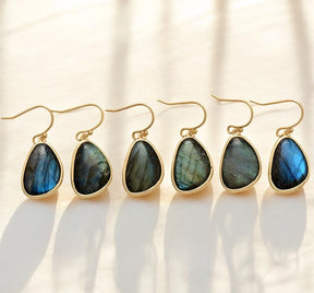 Boucles d'oreilles crochet en labradorite éminente