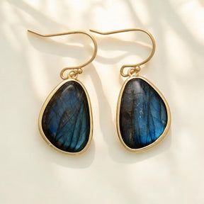 Boucles d'oreilles crochet en labradorite éminente
